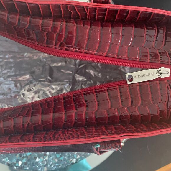 Prime ware glossy red faux crocodile skin wine bag cooler purse preowned - Picture 9 of 13